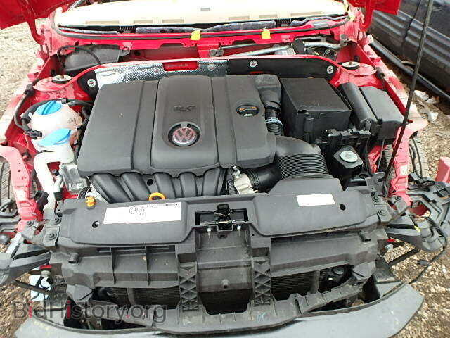 2013 VOLKSWAGEN BEETLE - VIN: 3VW5P7AT1DM800258 - Фото 7