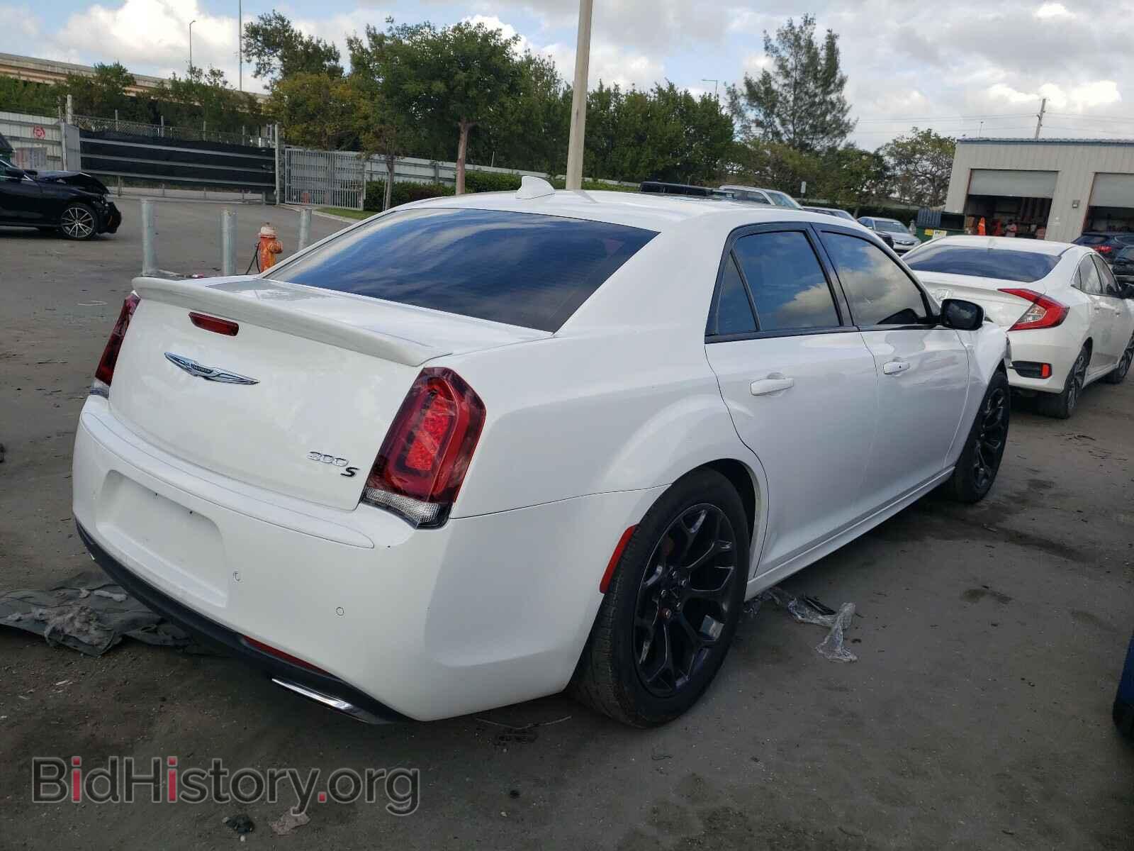 2015 CHRYSLER 300 - VIN: 2C3CCABT2FH903776 - Фото 4