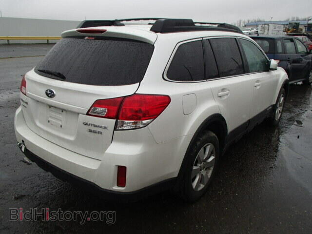 2011 SUBARU OUTBACK - VIN: 4S4BRDKC8B2412585 - Фото 4