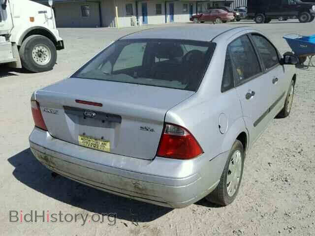 2005 FORD FOCUS - VIN: 1FAFP34N05W272605 - Фото 4