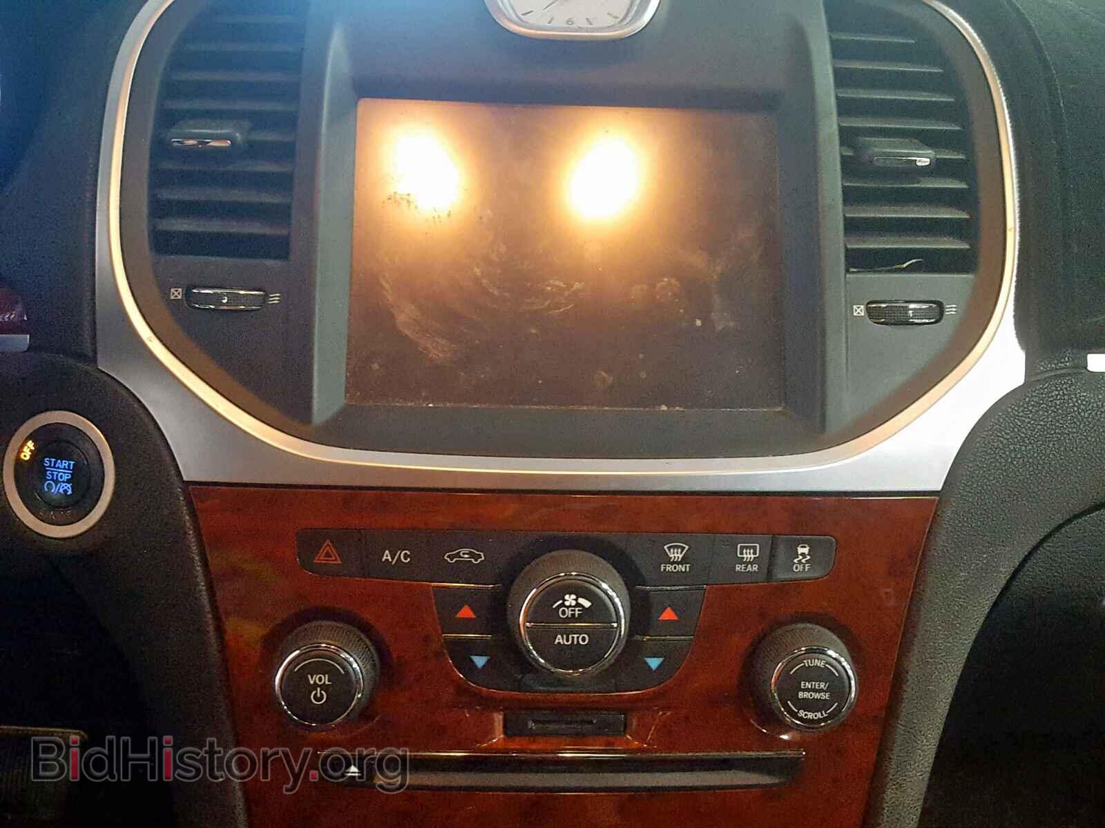 2012 CHRYSLER 300 - VIN: 2C3CCAAGXCH142463 - Фото 9