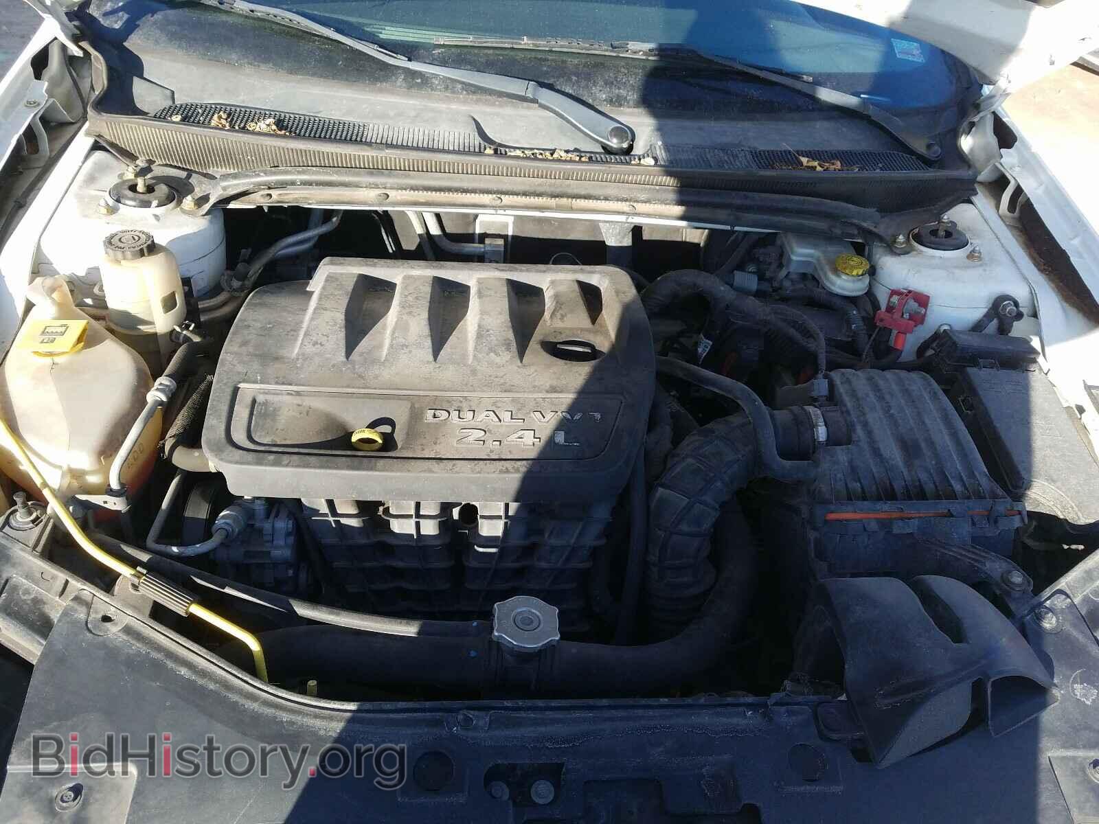 2011 CHRYSLER 200 - VIN: 1C3BC2FB3BN611588 - Photo 7