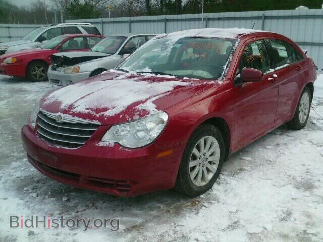 2010 CHRYSLER SEBRING - VIN: 1C3CC5FB8AN207058 - Фото 2