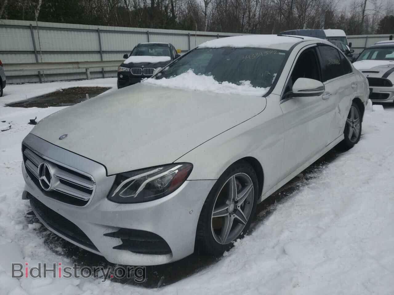 2017 MERCEDES-BENZ E-CLASS - VIN: WDDZF4KB6HA062574 - Фото 2