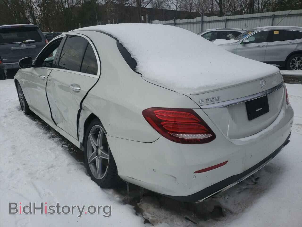 2017 MERCEDES-BENZ E-CLASS - VIN: WDDZF4KB6HA062574 - Фото 3