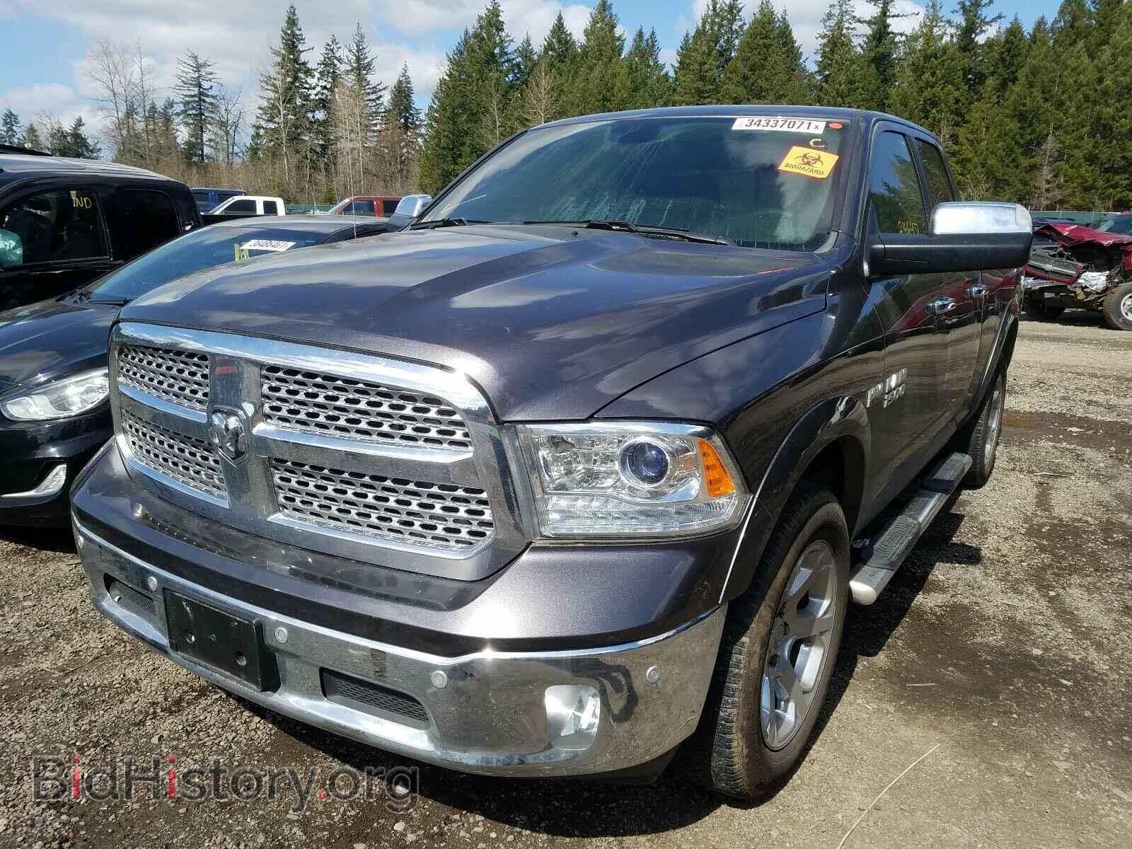 2017 RAM 1500 - VIN: 1C6RR7JT2HS780279 - Фото 2