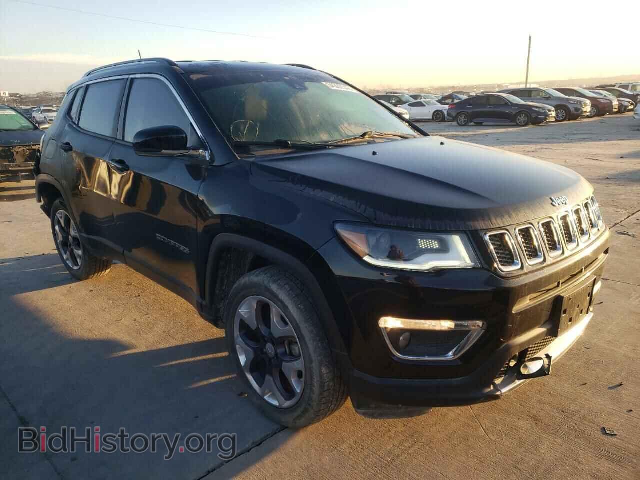 Фотография 3C4NJDCB6JT340829 - JEEP COMPASS 2018