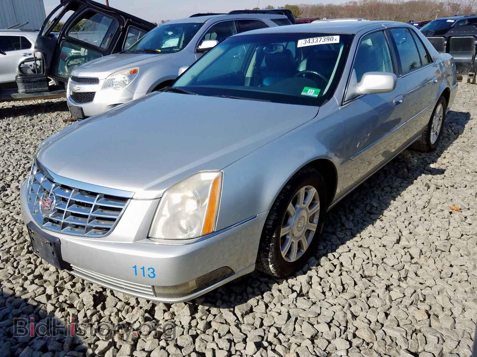 2011 CADILLAC DTS - VIN: 1G6KA5E68BU126623 - Фото 2