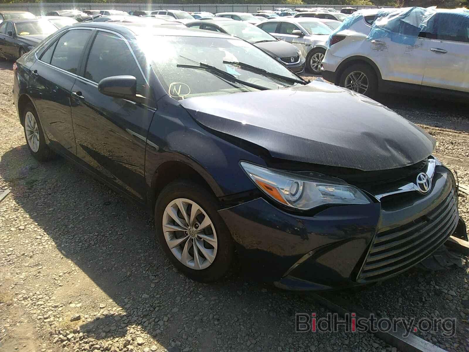 Photo 4T1BF1FK3HU678103 - TOYOTA CAMRY 2017