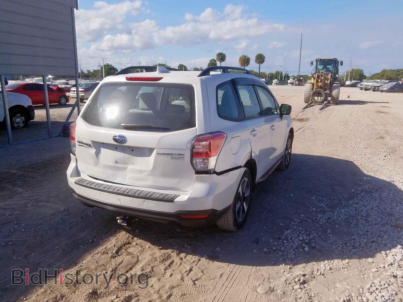 2017 SUBARU FORESTER - VIN: JF2SJABC3HH483307 - Фото 4