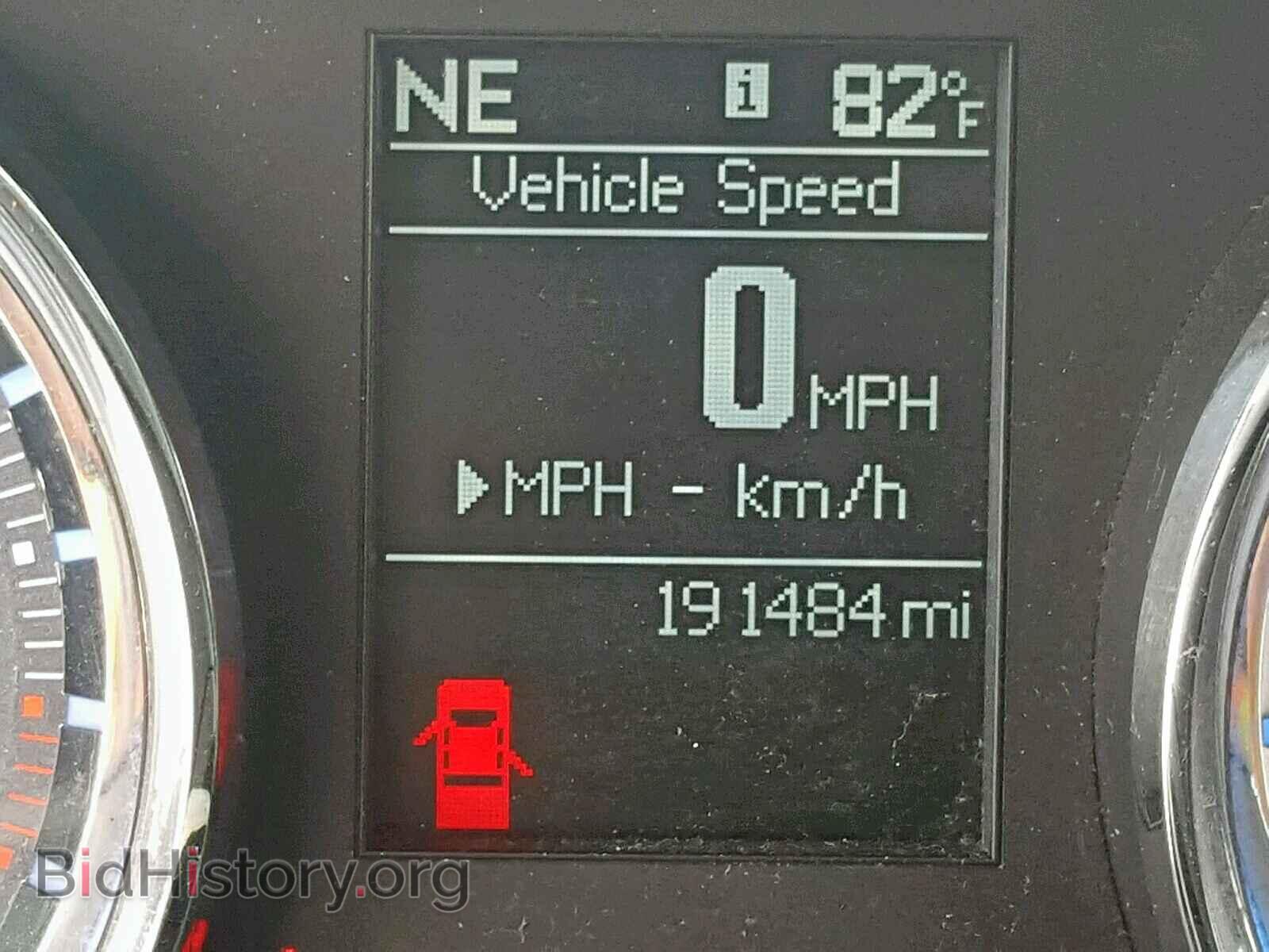 2011 CHRYSLER 300 - VIN: 2C3CA5CG1BH580300 - Фото 8