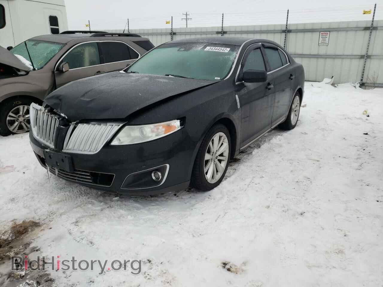 2009 LINCOLN MKS - VIN: 1LNHM94R09G605589 - Фото 2