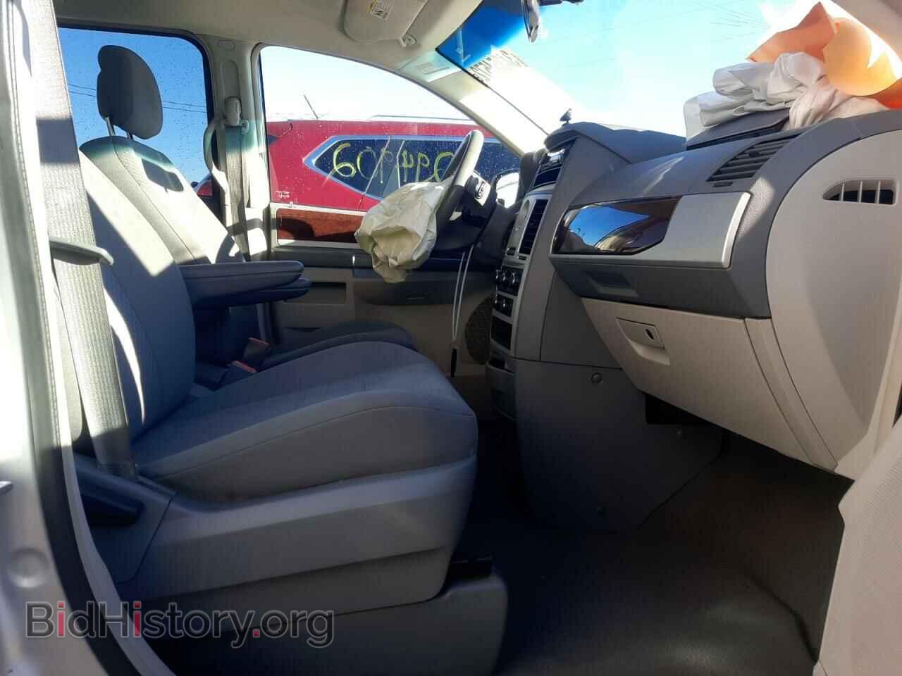2010 CHRYSLER MINIVAN - VIN: 2A4RR5D19AR463592 - Фото 5