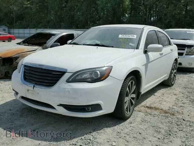 2013 CHRYSLER 200 - VIN: 1C3CCBBB8DN538473 - Фото 2