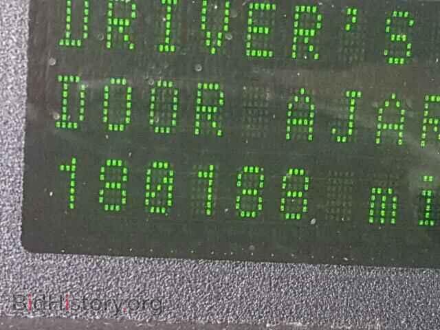 2004 FORD FREESTAR - VIN: 2FMDA58204BA04129 - Фото 8