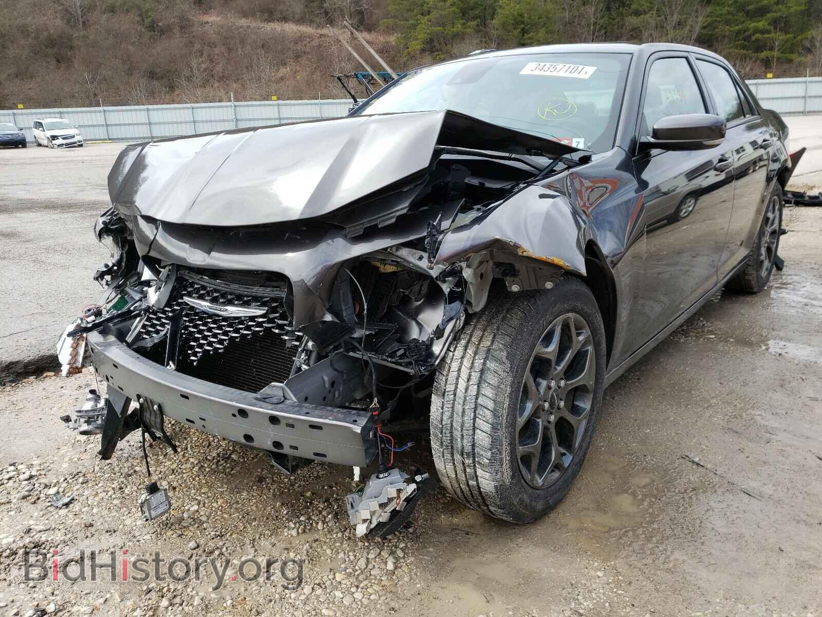 2018 CHRYSLER 300 - VIN: 2C3CCAGG5JH296552 - Фото 2