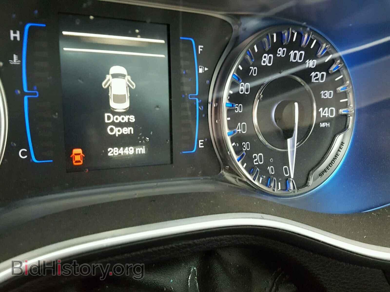 2015 CHRYSLER 200 - VIN: 1C3CCCAB3FN623120 - Photo 8