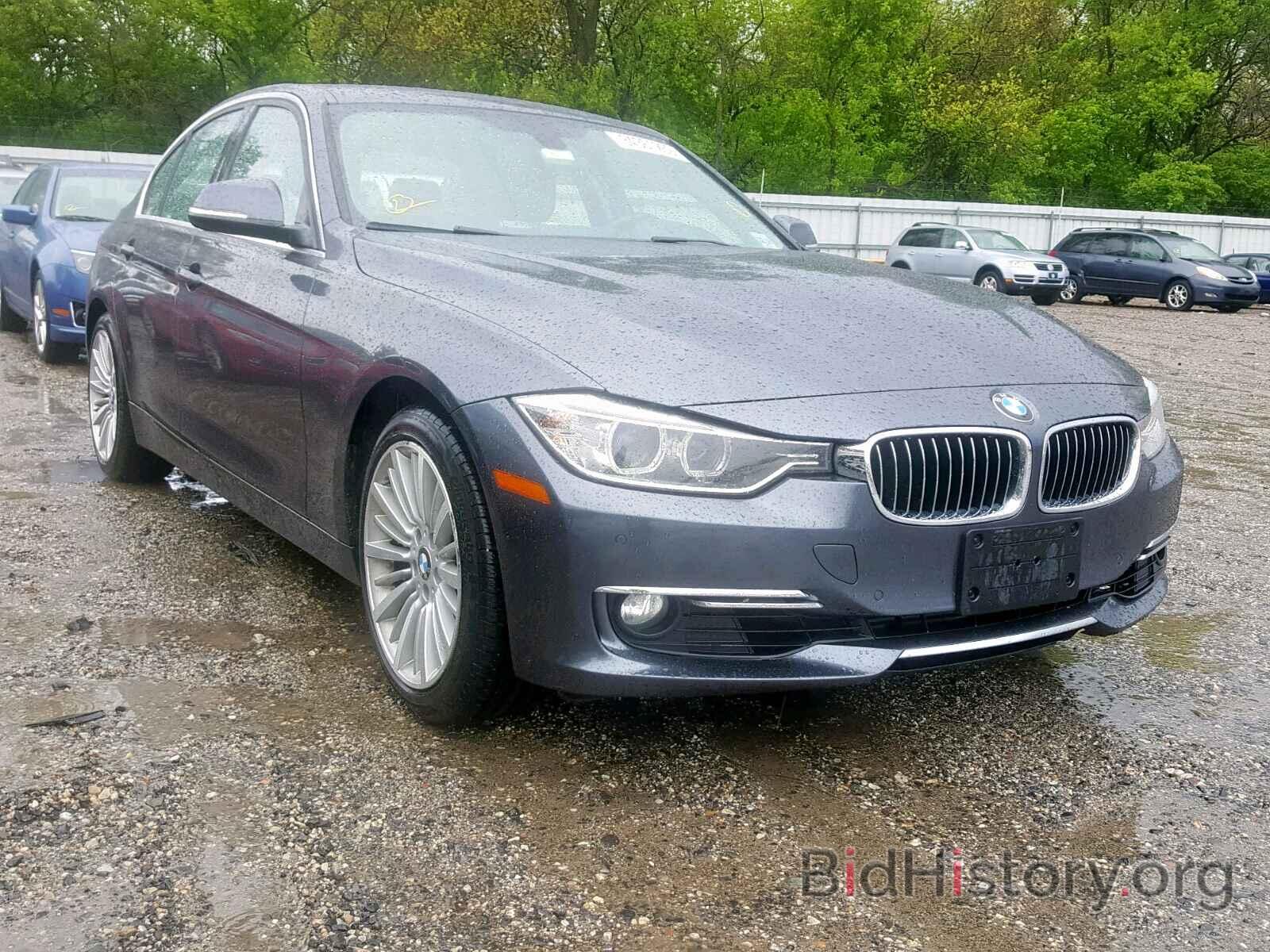 Photo WBA3B3C51DF540392 - BMW 3 SERIES 2013