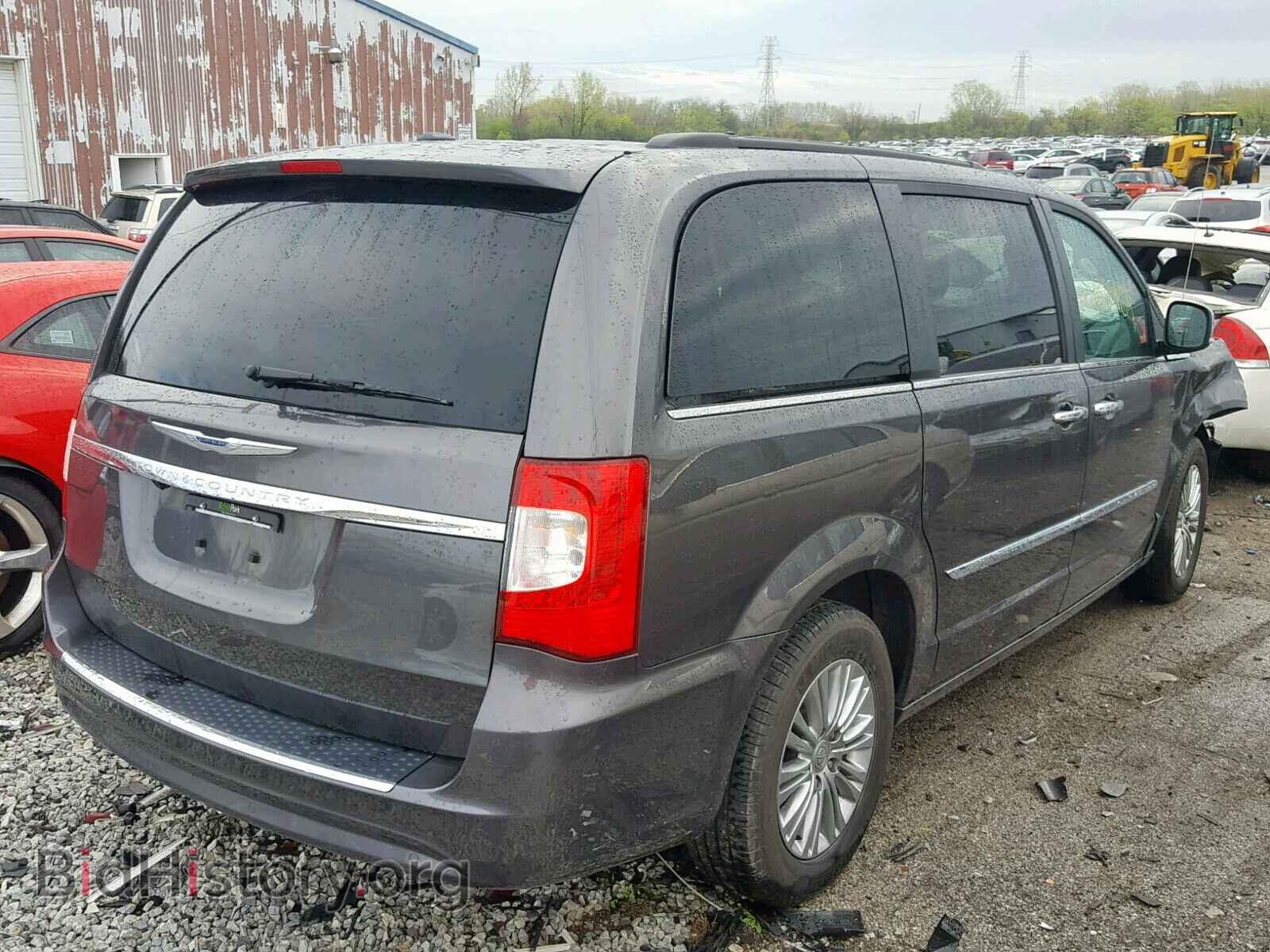 2016 CHRYSLER TOWN & COU - VIN: 2C4RC1CG1GR305178 - Фото 4