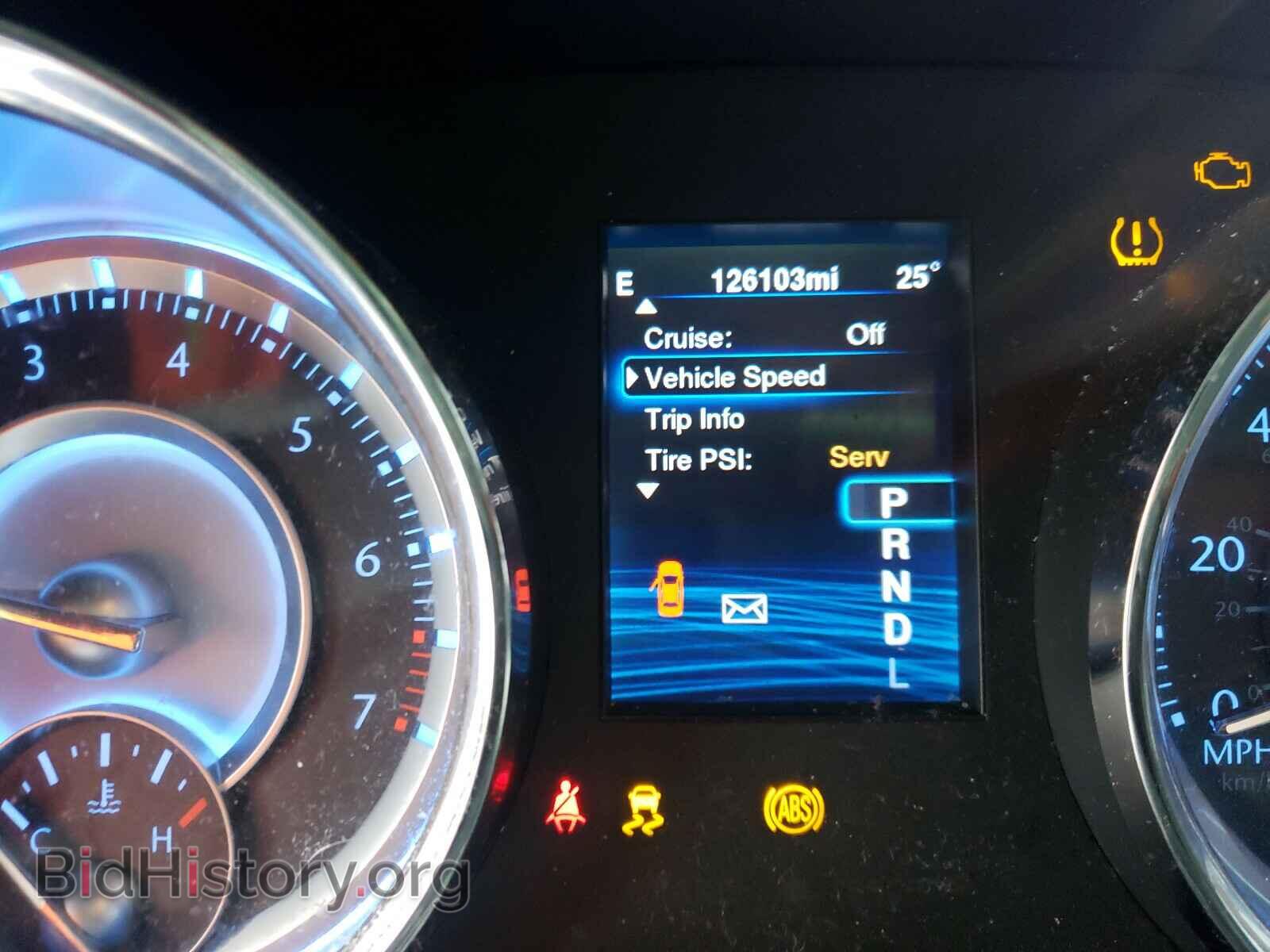 2014 CHRYSLER 300 - VIN: 2C3CCAAG4EH175767 - Фото 8