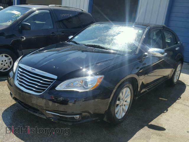 2013 CHRYSLER 200 - VIN: 1C3CCBCG2DN520478 - Фото 2