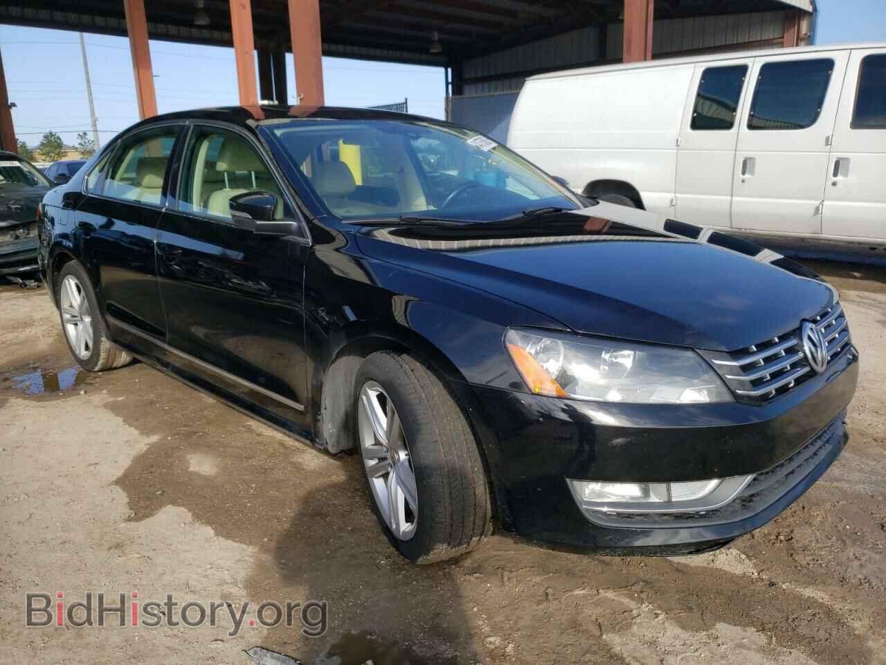 Photo 1VWCN7A37DC150396 - VOLKSWAGEN PASSAT 2013