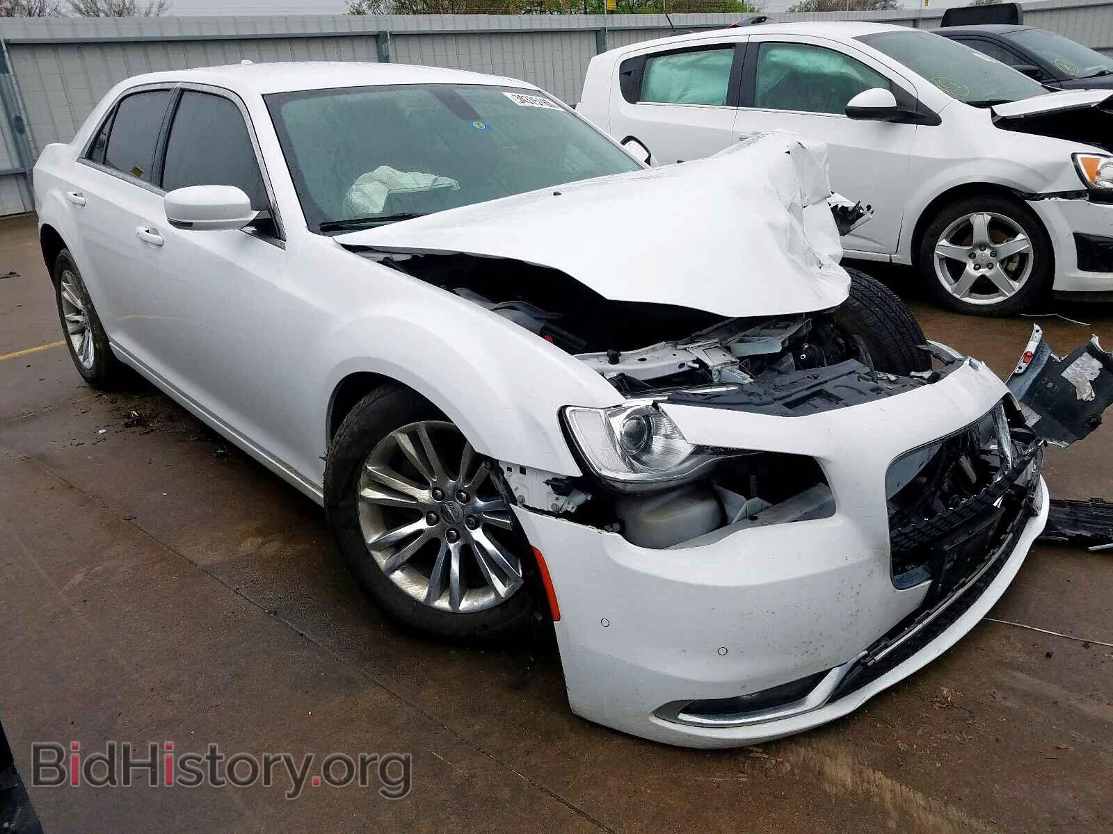 Фотография 2C3CCAAG2HH552391 - CHRYSLER 300 2017