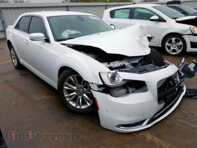 2017 Chrysler 300 300 Limite, white — VIN 2C3CCAAG2HH552391, Copart