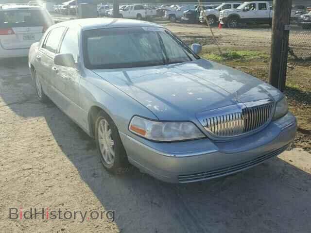 Photo 2LNHM82V39X618907 - LINCOLN TOWNCAR 2009