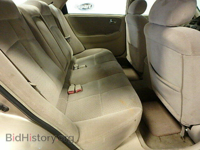 2000 MAZDA 626 - VIN: 1YVGF22C6Y5124413 - Фото 6