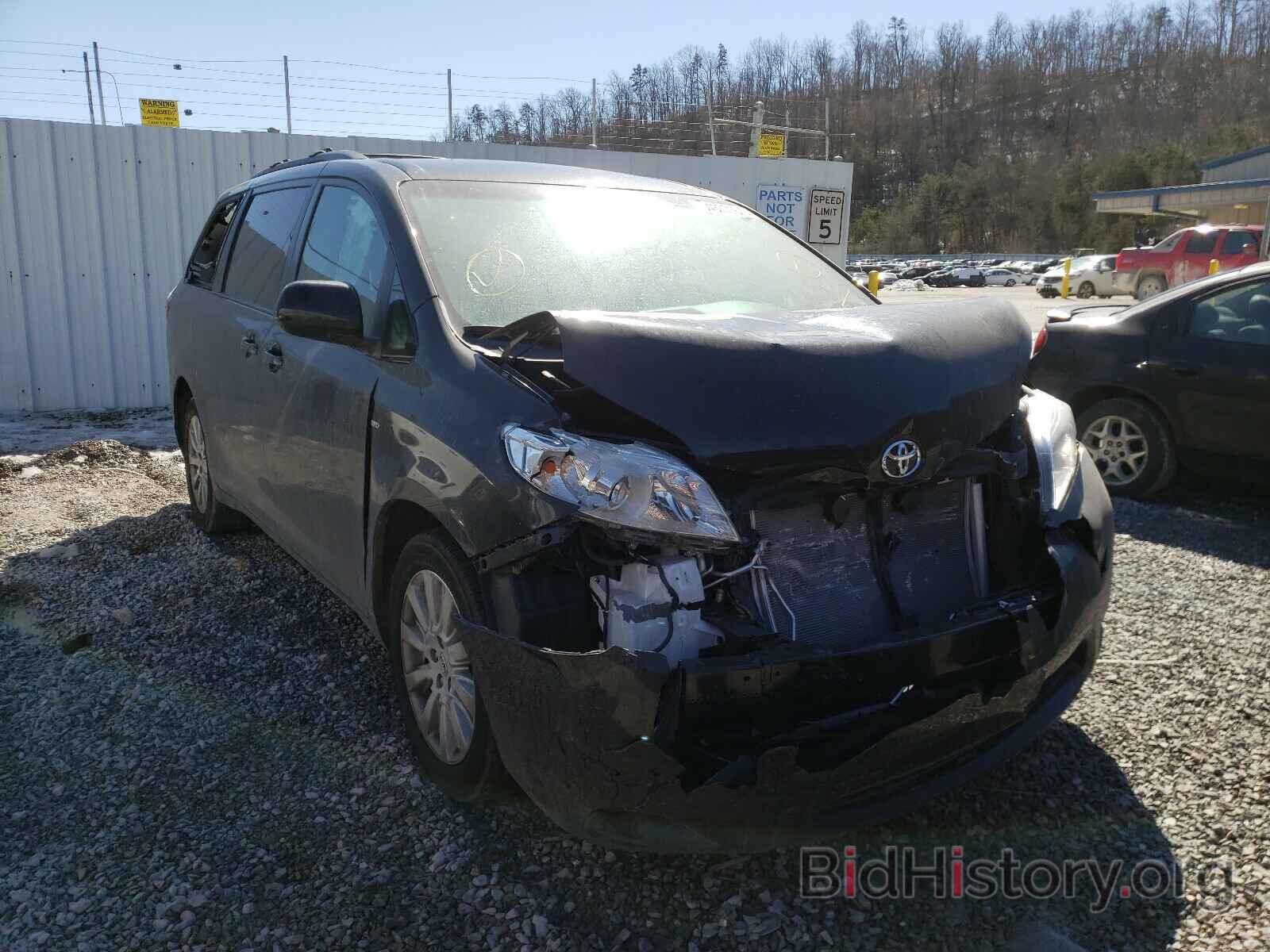 Photo 5TDJK3DC1GS136407 - TOYOTA SIENNA 2016