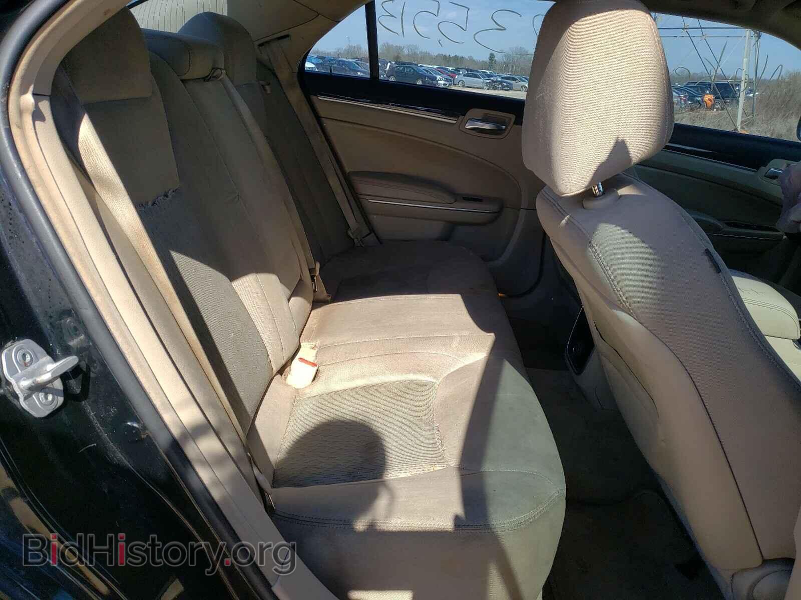 2012 CHRYSLER 300 - VIN: 2C3CCAAG8CH245977 - Фото 6