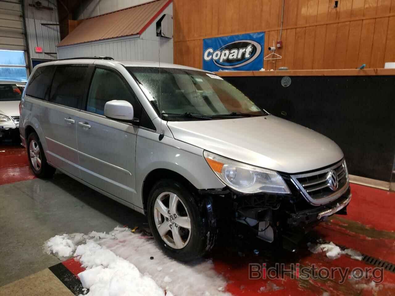 Photo 2V4RW3DG0BR695500 - VOLKSWAGEN ROUTAN 2011