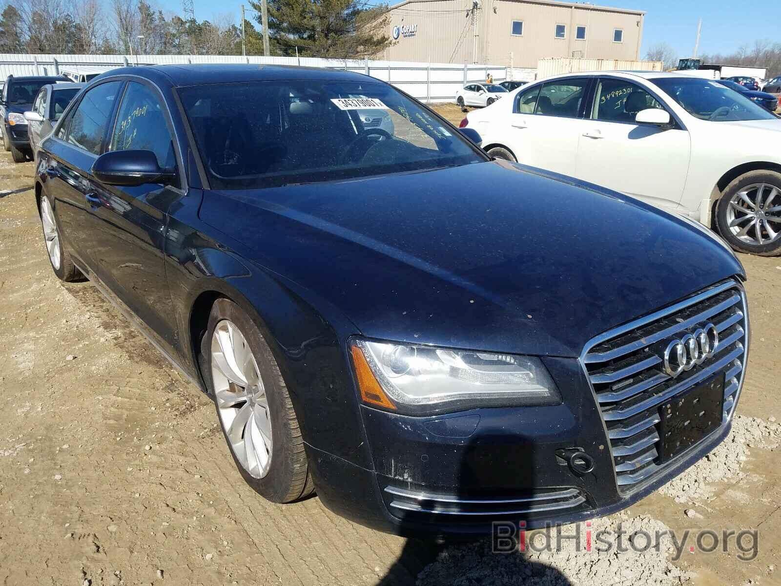 Photo WAURVAFD3BN005995 - AUDI A8 2011