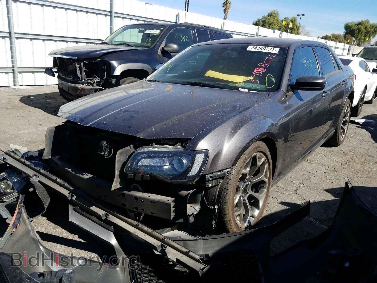 2017 CHRYSLER 300 - VIN: 2C3CCABG0HH577403 - Фото 2