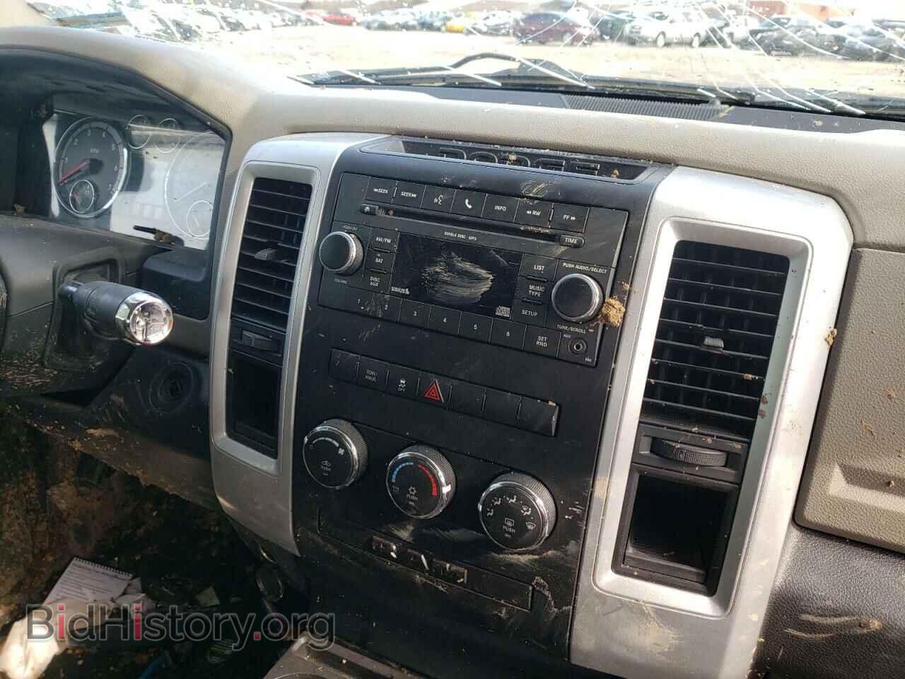2011 DODGE RAM 1500 - VIN: 1D7RB1CT5BS550188 - Фото 9