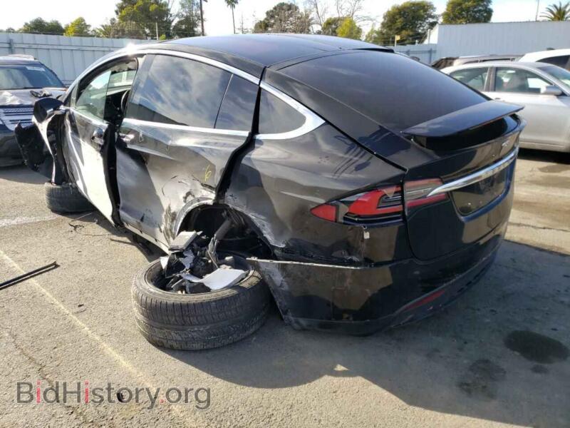 2016 Tesla MODEL X (VIN 5YJXCBE25GF015939) — фото 3 из 10