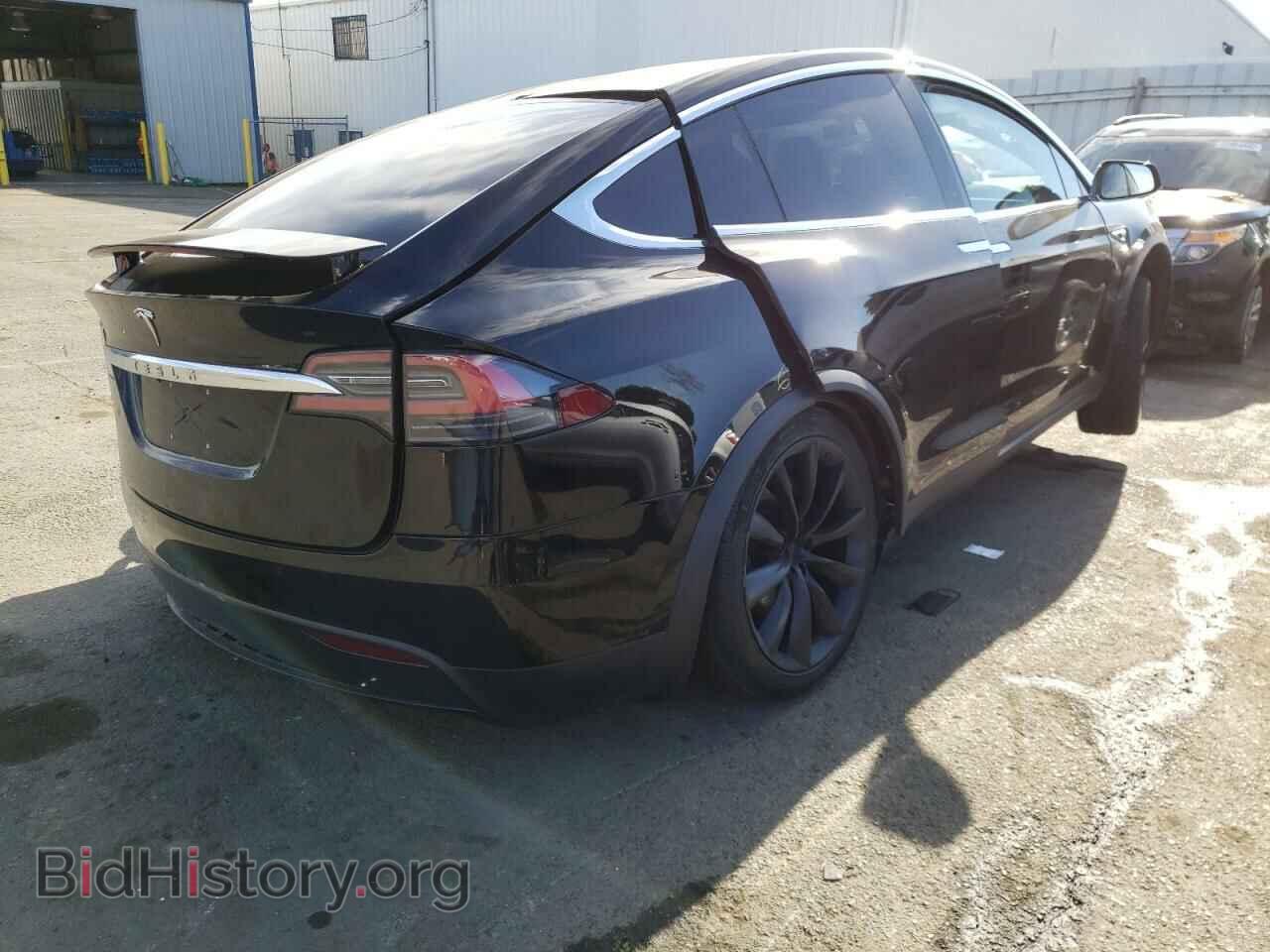 2016 TESLA MODEL X - VIN: 5YJXCBE25GF015939 - Фото 4