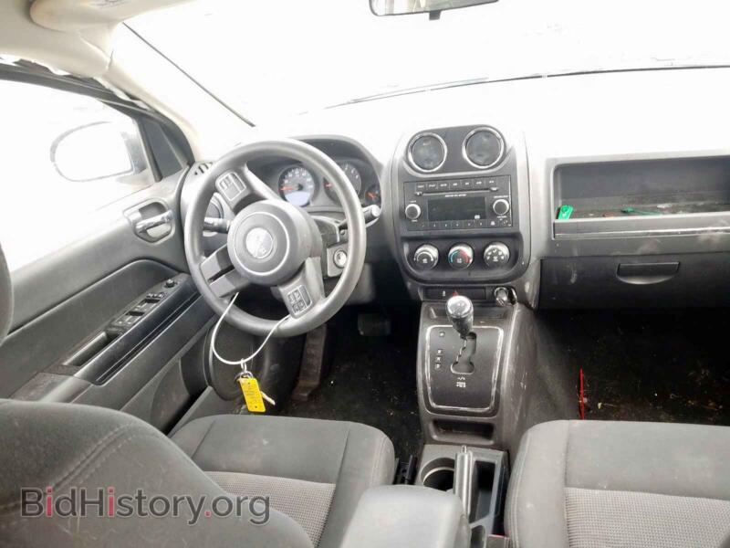 2012 Jeep COMPASS (VIN 1C4NJDBB7CD553296) — фото 9 из 10