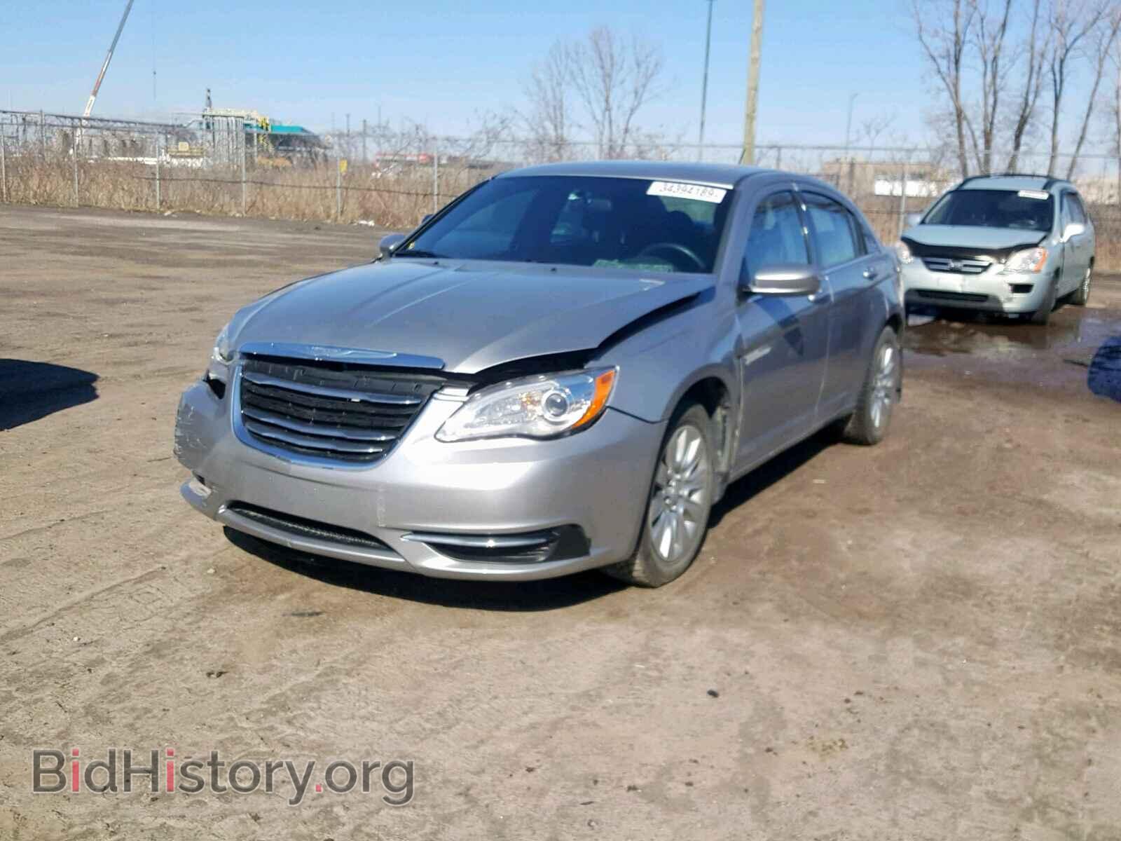 2013 CHRYSLER 200 - VIN: 1C3CCBAB9DN696807 - Фото 2
