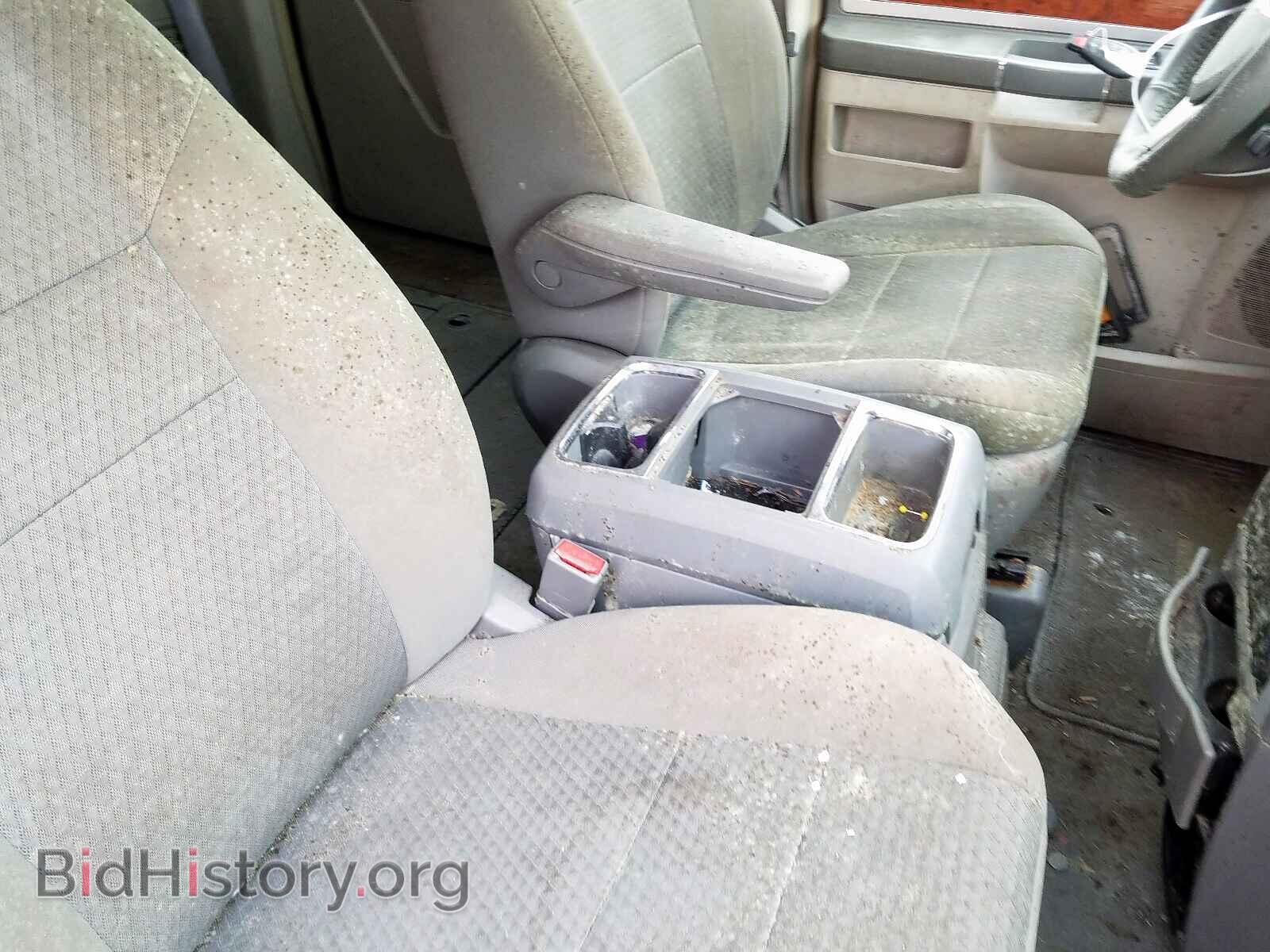 2009 CHRYSLER TOWN & COU - VIN: 2A8HR54159R525687 - Фото 9