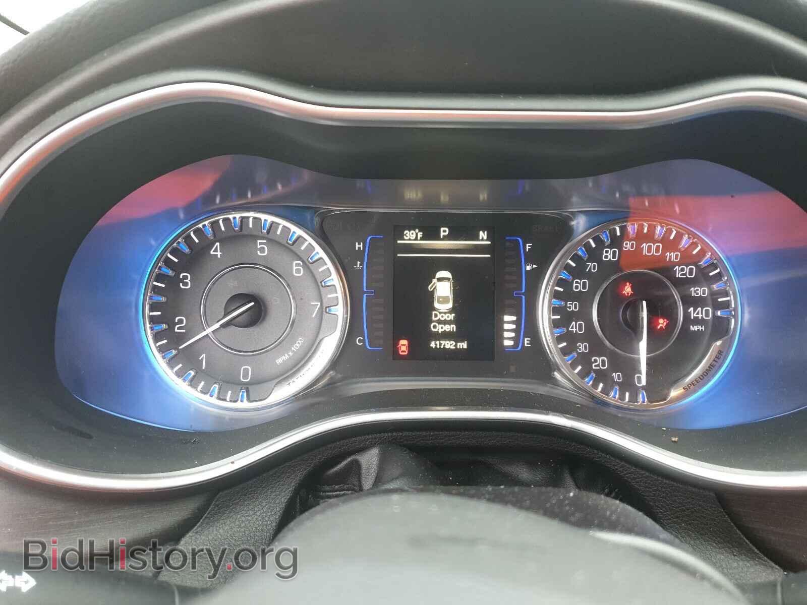 2017 CHRYSLER 200 - VIN: 1C3CCCFB2HN502896 - Фото 8