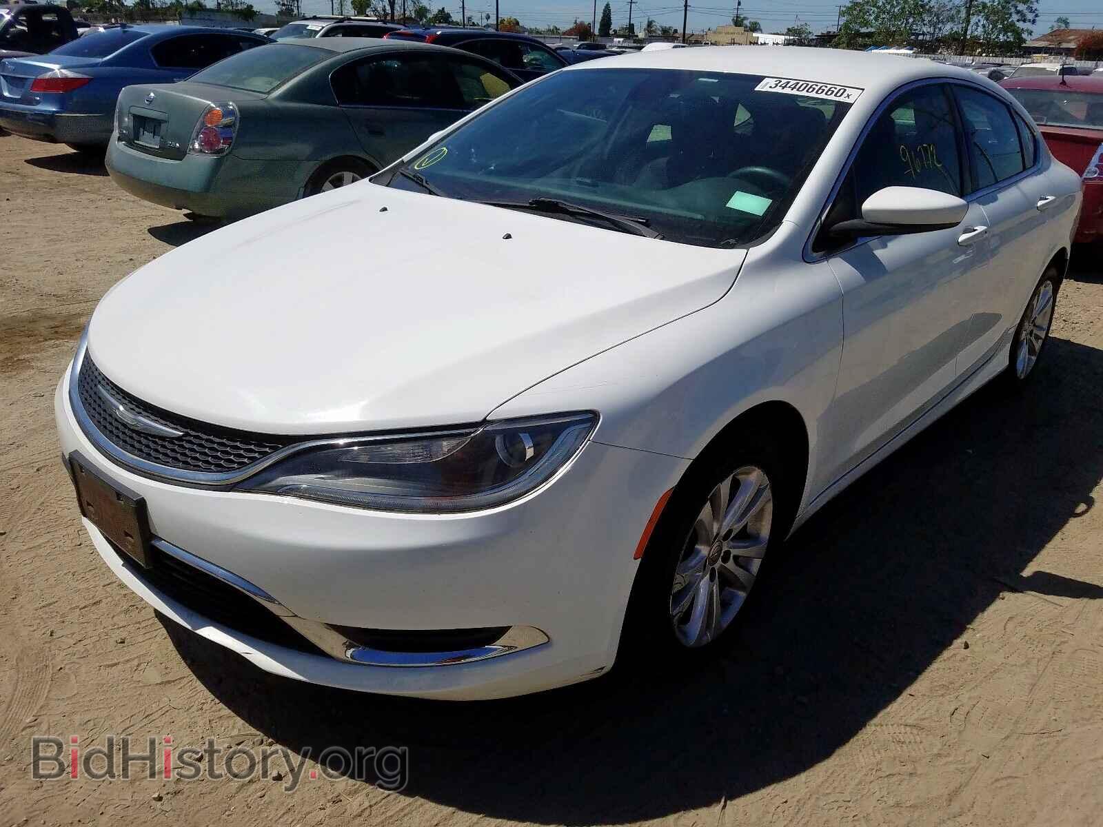 2016 CHRYSLER 200 - VIN: 1C3CCCAB5GN140584 - Фото 2