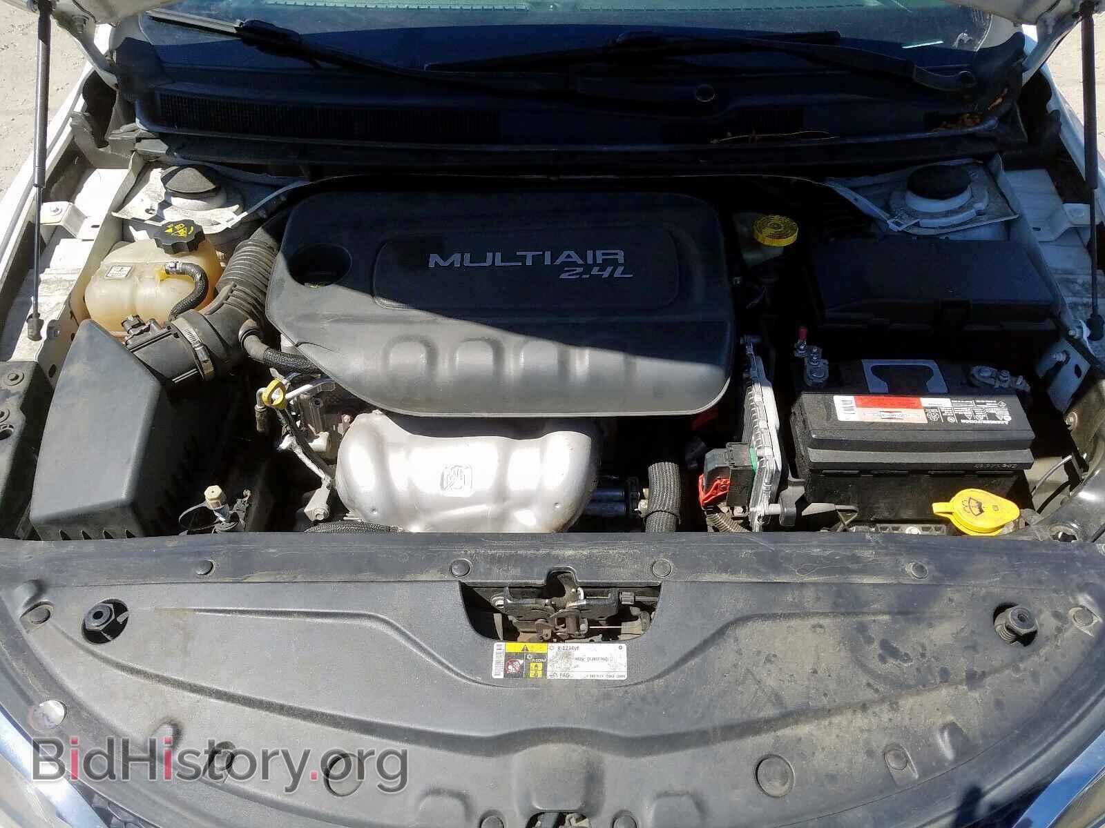 2016 CHRYSLER 200 - VIN: 1C3CCCAB5GN140584 - Фото 7