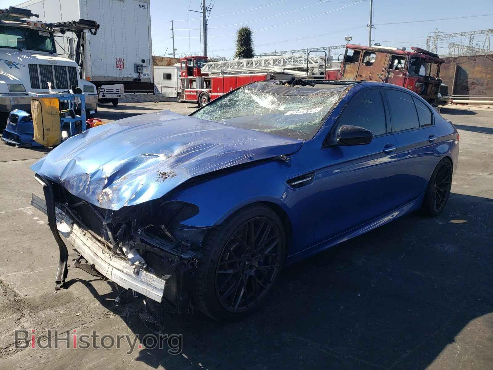 2013 BMW M5 - VIN: WBSFV9C51DC773340 - Фото 2