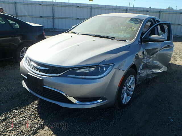2015 CHRYSLER 200 - VIN: 1C3CCCAB1FN637419 - Photo 2