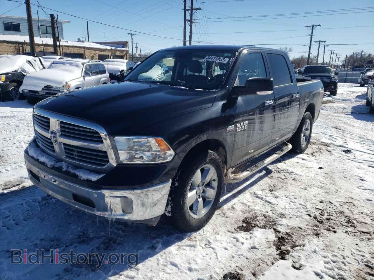 2017 RAM 1500 - VIN: 1C6RR7LT1HS518993 - Фото 2