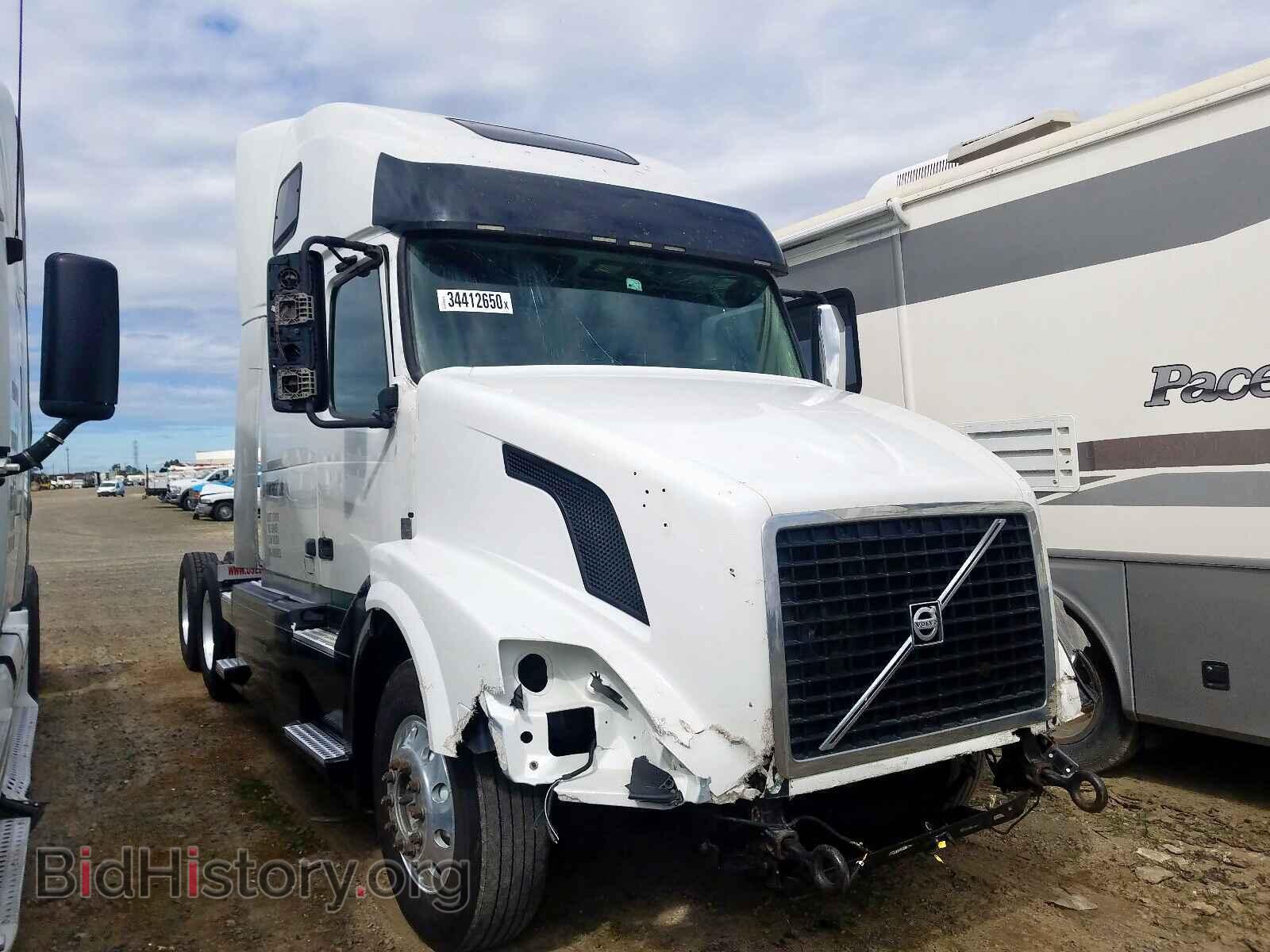 Фотография 4V4NC9EJ8JN890923 - VOLVO VN 2018