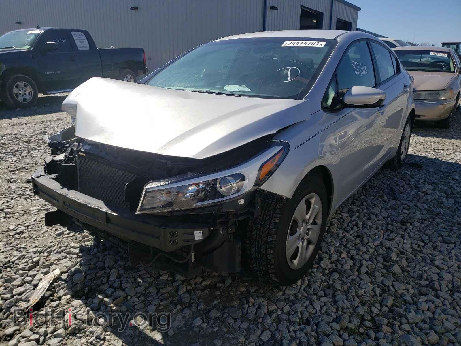 2017 KIA FORTE - VIN: 3KPFK4A72HE094974 - Photo 2