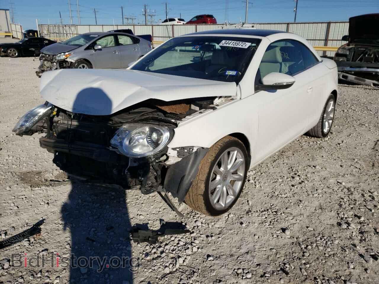2010 VOLKSWAGEN EOS - VIN: WVWFA7AH3AV013740 - Фото 2